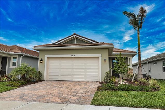 12466 Somatic Court VENICE, FL House Active - Photo 1 of 36. Opens carousel modal