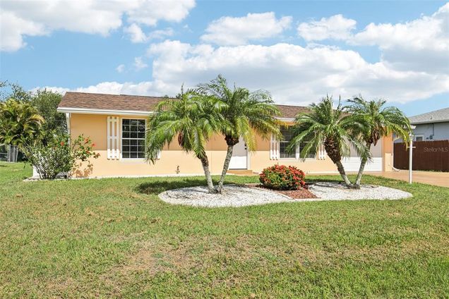 4357 Meager Circle PORT CHARLOTTE, FL House Active - Photo 1 of 19. Opens carousel modal