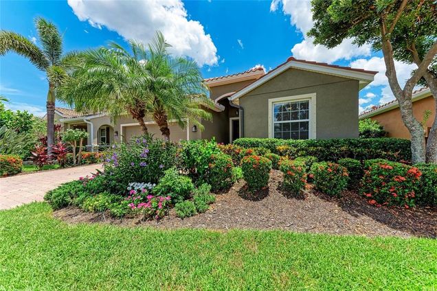 2944 Oriole Drive