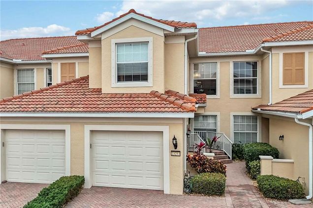 23253 Banbury Way VENICE, FL Townhouse Active - Photo 1 of 46. Opens carousel modal
