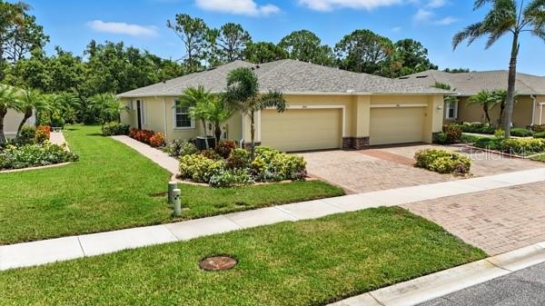 29660 Ontario Court ENGLEWOOD, FL House Active - Photo 1 of 43. Opens carousel modal
