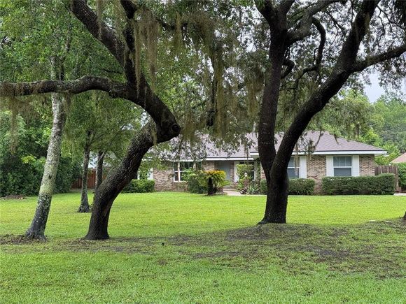 547 Cleo Lane DELTONA, FL House Active - Photo 1 of 29. Opens carousel modal