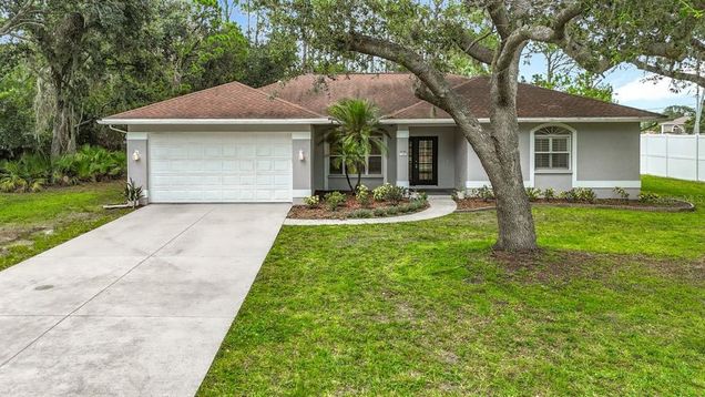 1103 Woodview Way