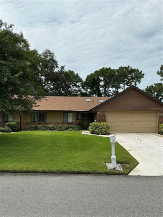 31 Lake Fairgreen Circle NEW SMYRNA BEACH, FL Townhouse Active - Photo 1 of 41. Opens carousel modal