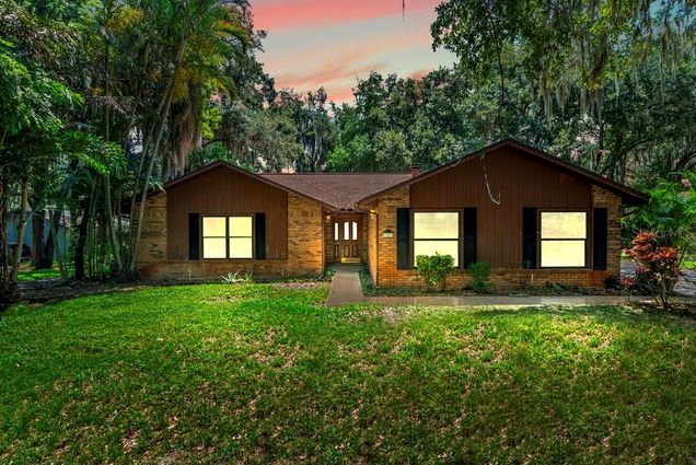 347 Bayside Avenue WINTER GARDEN, FL House Sold - Photo 1 of 1. Opens carousel modal