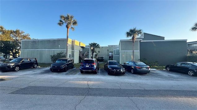 198 Scottsdale Square Unit 198 WINTER PARK, FL Condo Sold - Photo 1 of 1. Opens carousel modal