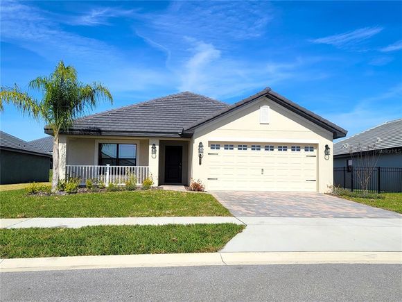 4835 Summit View Way AUBURNDALE, FL House Active - Photo 1 of 47. Opens carousel modal