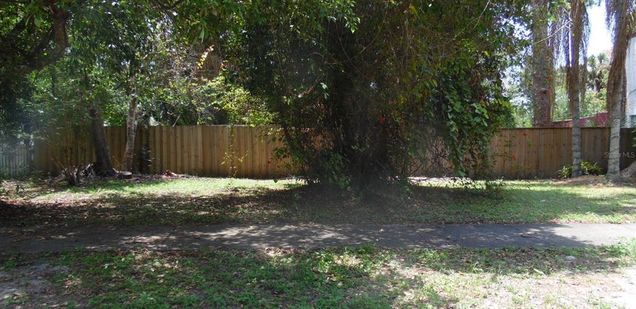 Valencia Street SANFORD, FL Plot of land Pending - Photo 1 of 10. Opens carousel modal