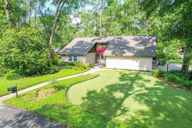 264 Agnes Avenue LONGWOOD, FL House Active - Photo 1 of 34. Opens carousel modal