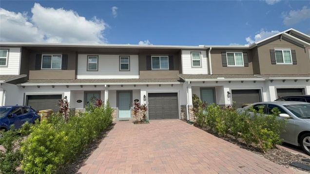 2811 Narcoossee Commons Way ST CLOUD, FL Townhouse Active - Photo 1 of 10. Opens carousel modal