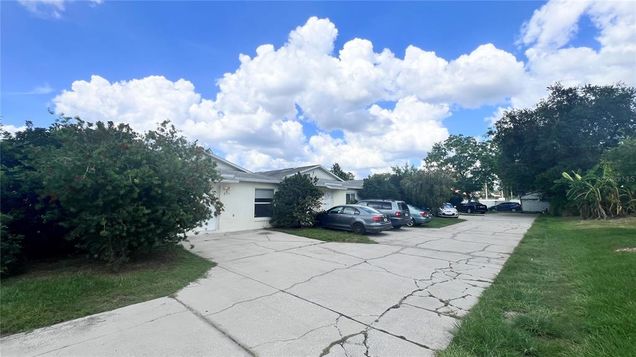 815 Eastern Avenue Unit 815 ST CLOUD, FL Townhouse Active - Photo 1 of 25. Opens carousel modal
