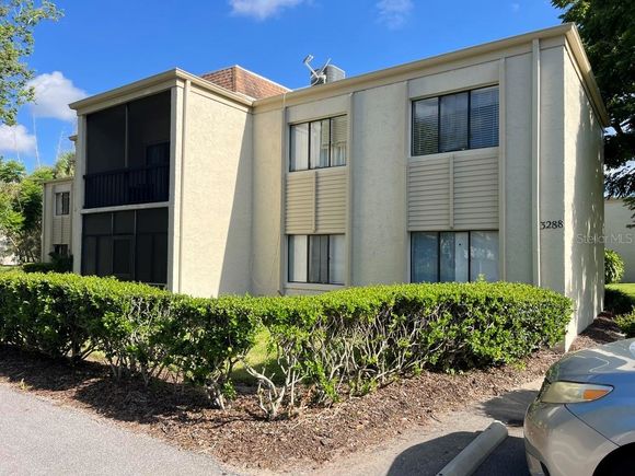 3288 S Semoran Boulevard Unit 11 ORLANDO, FL Condo Active - Photo 1 of 13. Opens carousel modal