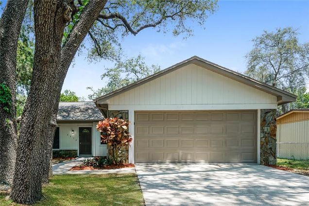 4212 Temple Heights Road TAMPA, FL House Active - Photo 1 of 16. Opens carousel modal