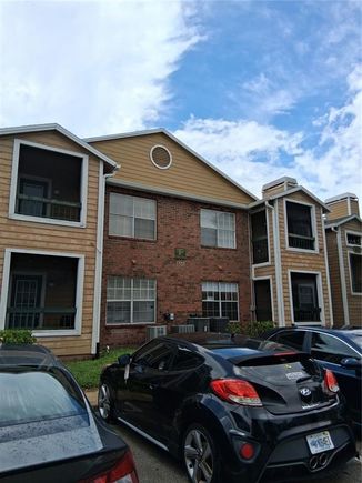 5533 Chrishire Way Unit 203 ORLANDO, FL Condo Active - Photo 1 of 12. Opens carousel modal