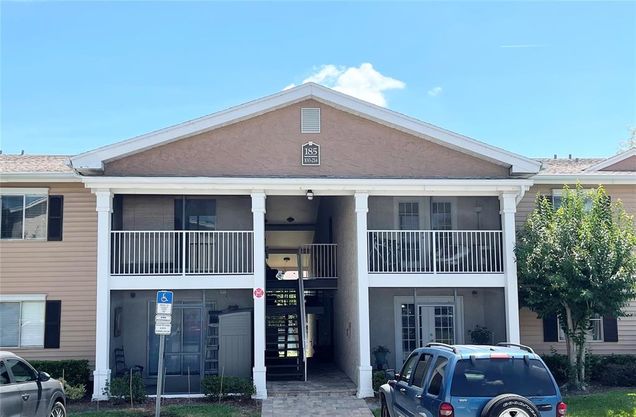 185 N Pearl Lake Causeway Unit 208 ALTAMONTE SPRINGS, FL Condo Active - Photo 1 of 15. Opens carousel modal