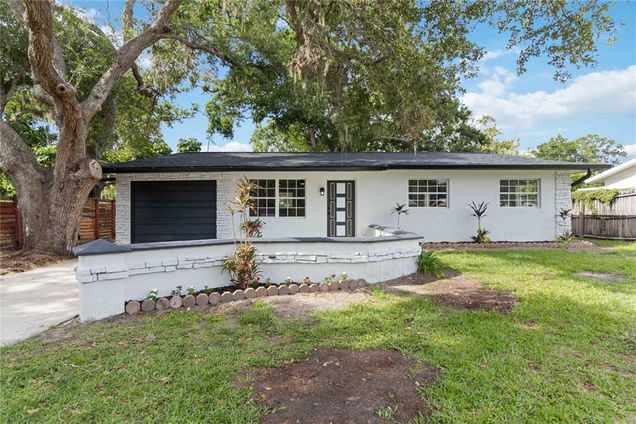 4970 Brookmeade Drive SARASOTA, FL House Active - Photo 1 of 27. Opens carousel modal