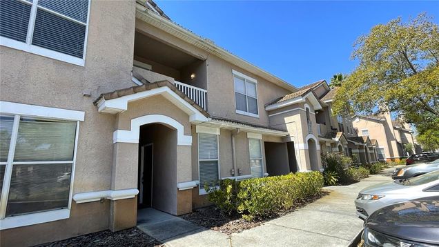 17952 Villa Creek Drive TAMPA, FL Condo Active - Photo 1 of 21. Opens carousel modal
