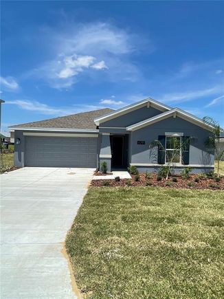 4291 Blackshear Court CLERMONT, FL House Active - Photo 1 of 16. Opens carousel modal