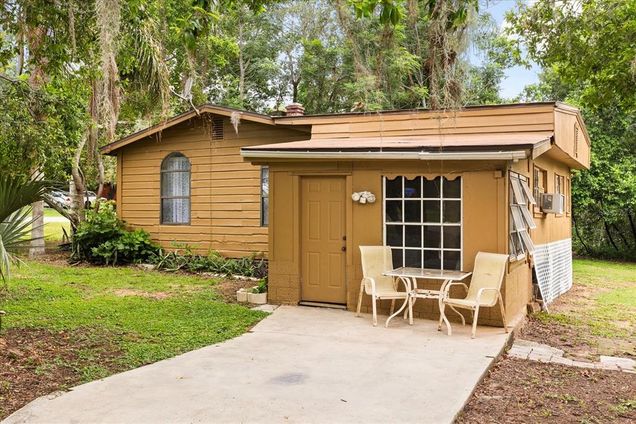 17313 Lakeside Drive MONTVERDE, FL House Active - Photo 1 of 23. Opens carousel modal