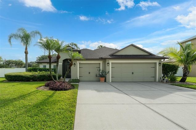 2877 Lafayette Trace Drive