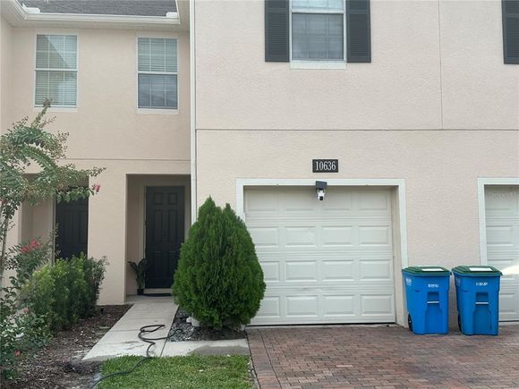 10636 Regent Square Drive Unit 1303 ORLANDO, FL Condo Active - Photo 1 of 21. Opens carousel modal