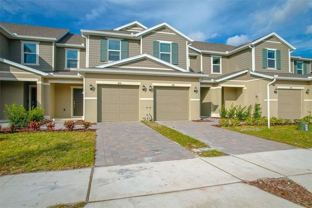 402 Sequoia Dr LAKE WALES, FL Townhouse Active - Photo 1 of 12. Opens carousel modal