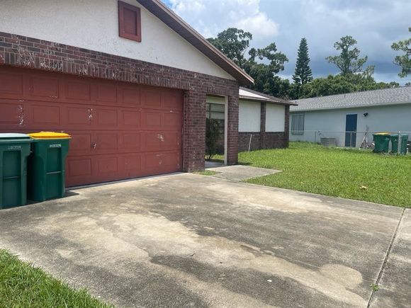 335 Cinnamon Lake Circle MELBOURNE, FL House Active - Photo 1 of 3. Opens carousel modal
