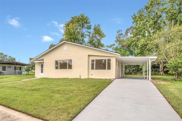 1516 Zinnia Drive DELTONA, FL House Active - Photo 1 of 35. Opens carousel modal