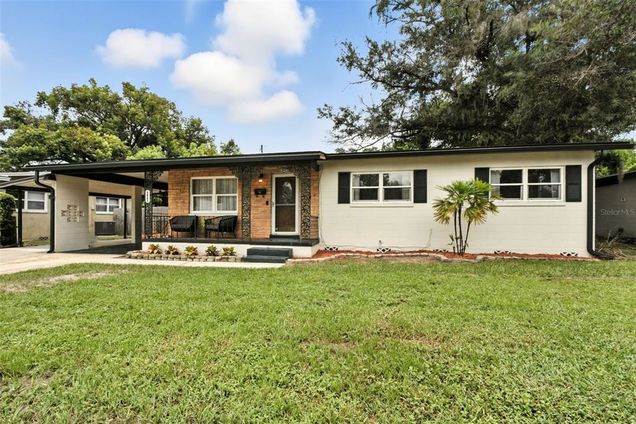 3423 Calumet Drive
