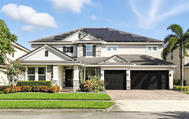 11637 Brickyard Pond Lane WINDERMERE, FL House Active - Photo 1 of 87. Opens carousel modal