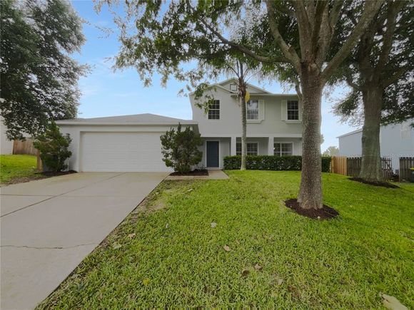 1915 Knollcrest Drive CLERMONT, FL House Active - Photo 1 of 23. Opens carousel modal