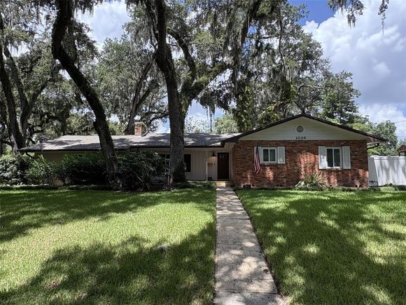1004 Gregory Drive MAITLAND, FL House Active - Photo 1 of 13. Opens carousel modal