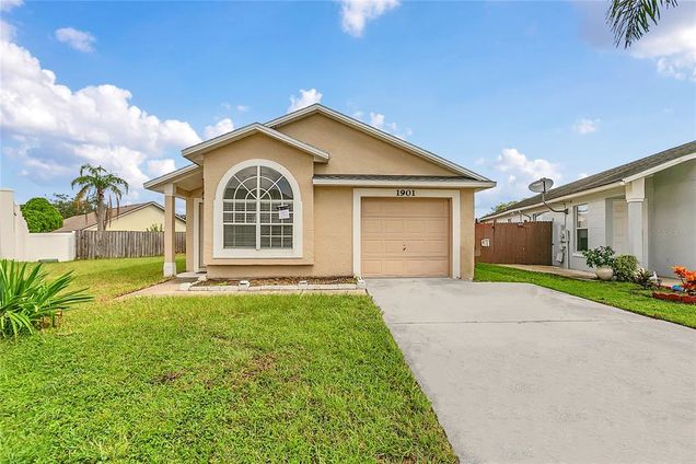 1901 Teaberry Court