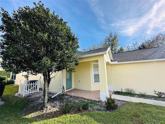 1029 Saint Ives Court