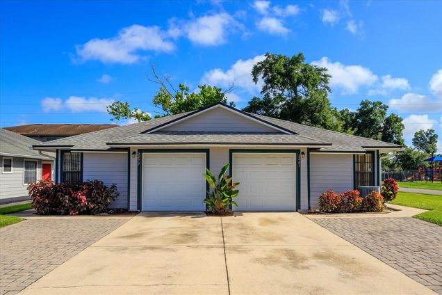 2479 Fielding Court ORLANDO, FL Multifamily Active - Photo 1 of 35. Opens carousel modal