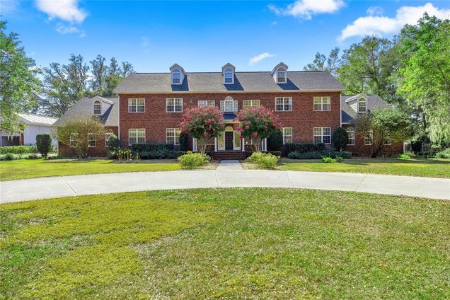 4940 E Fort King Street OCALA, FL House Active - Photo 1 of 91. Opens carousel modal