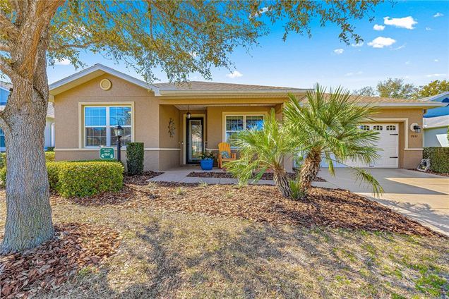 9841 SW 95th Loop OCALA, FL House Active - Photo 1 of 52. Opens carousel modal
