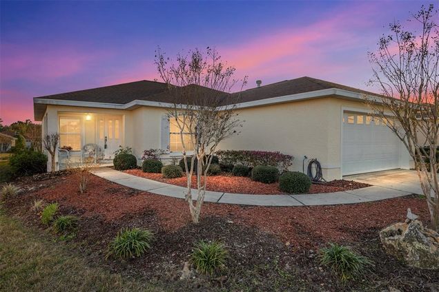 10071 SW 90th Loop OCALA, FL House Active - Photo 1 of 53. Opens carousel modal