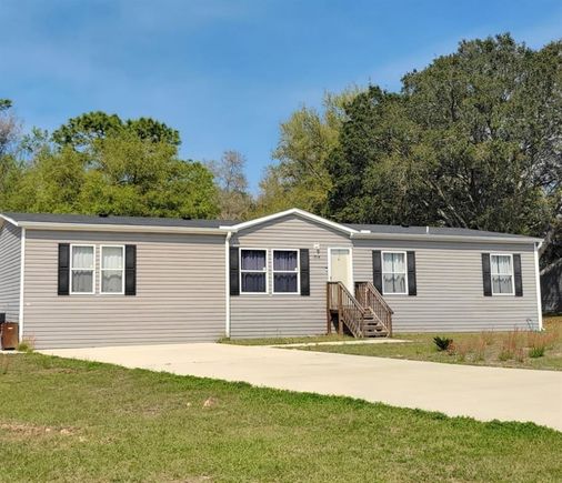 314 SE 70th Circle OCALA, FL House Active - Photo 1 of 16. Opens carousel modal