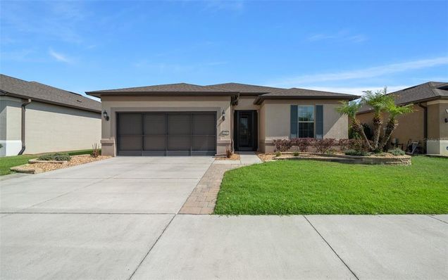 6376 SW 97th Terrace Road OCALA, FL House Active - Photo 1 of 61. Opens carousel modal