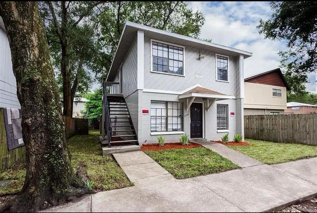 3120 SW 26th Terrace Unit A GAINESVILLE, FL Townhouse Active - Photo 1 of 15. Opens carousel modal