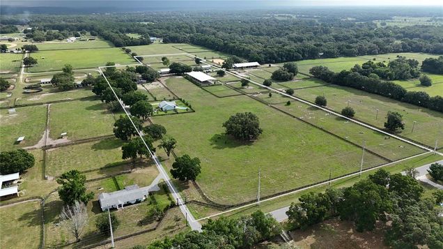 14355 SE 6th Avenue SUMMERFIELD, FL House Active - Photo 1 of 70. Opens carousel modal