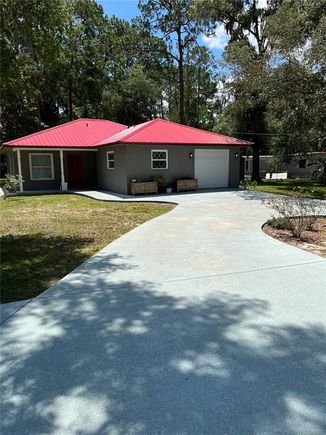 1331 SE 169th Terrance Rd SILVER SPRINGS, FL House Active - Photo 1 of 18. Opens carousel modal