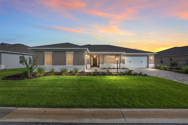 10059 SW 82nd Place Road OCALA, FL House Active - Photo 1 of 40. Opens carousel modal