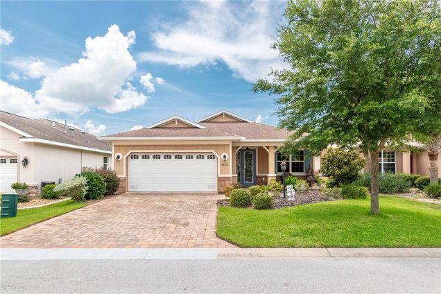 8606 SW 88th Loop