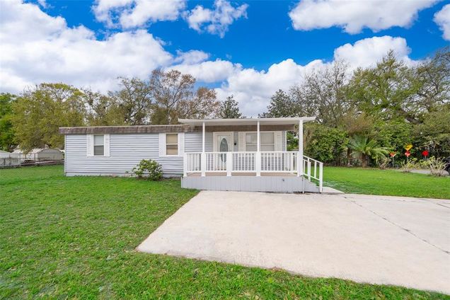 790 Park Lane KISSIMMEE, FL House Active - Photo 1 of 22. Opens carousel modal
