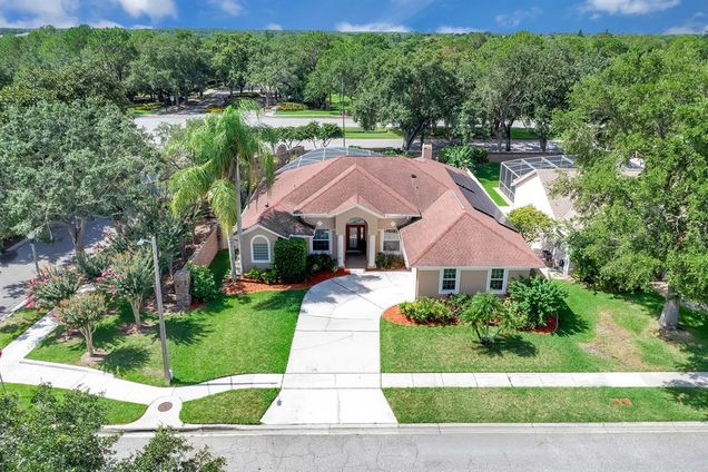 2402 Raven Croft Court ORLANDO, FL House Active - Photo 1 of 50. Opens carousel modal