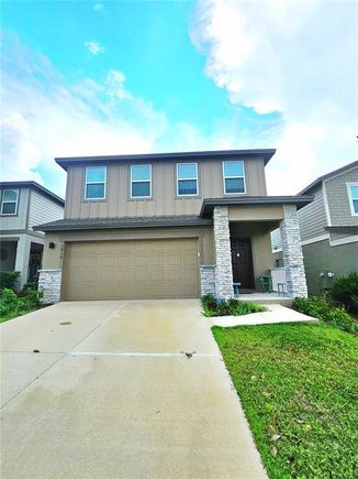 1818 Sundance Chase Road MINNEOLA, FL House Active - Photo 1 of 33. Opens carousel modal