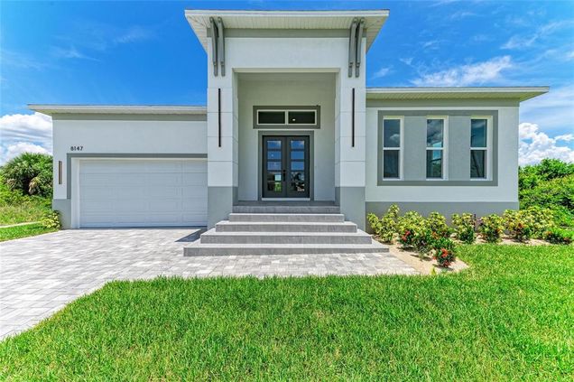 8147 Tracy Circle