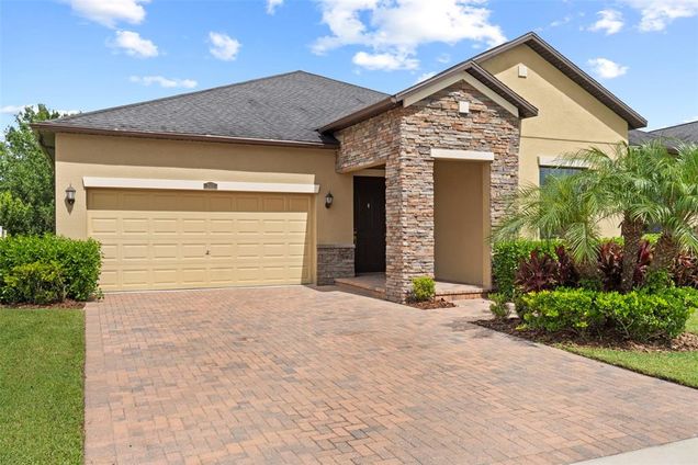 2877 Hillard Drive